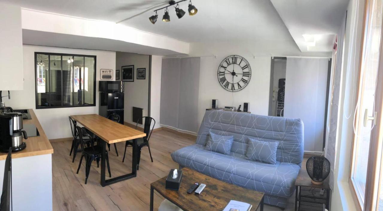 Appartements Chez Delphine Et Guillaume Au Coeur De Semur En Auxois Exterior foto