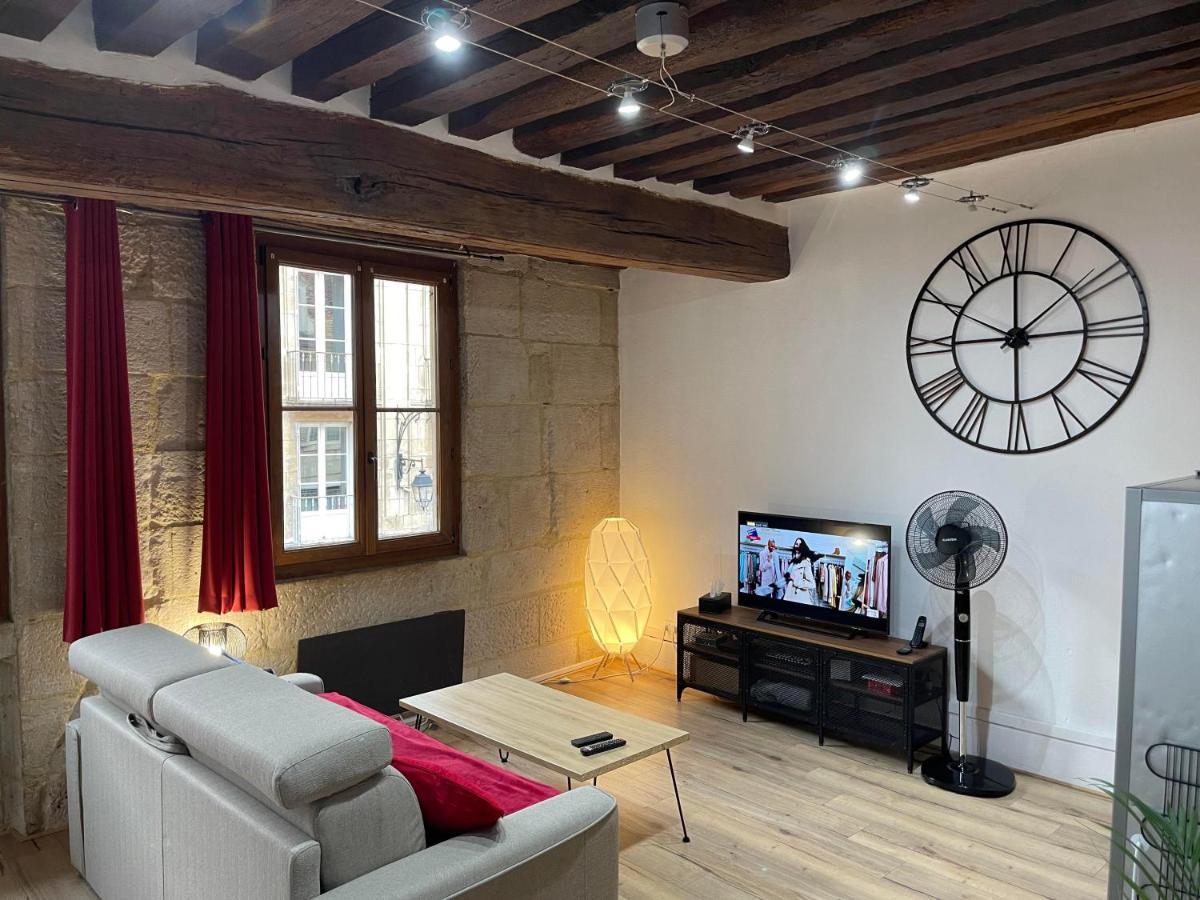 Appartements Chez Delphine Et Guillaume Au Coeur De Semur En Auxois Exterior foto